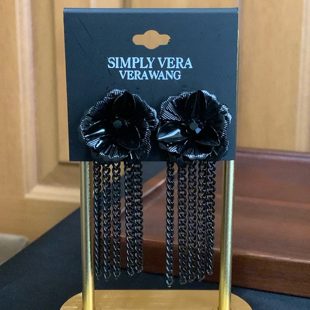 NWT Simply Vera Vera Wang black flower with chains earrings